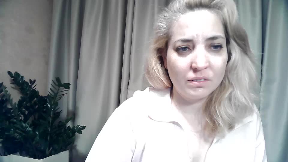 mariska-kiska Live Sex December 10, 2025