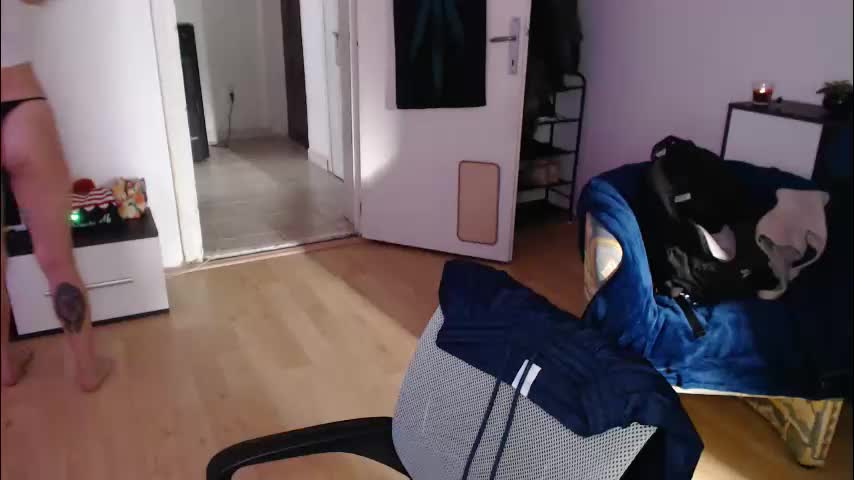 aliens4twenty Live Sex December 9, 2025