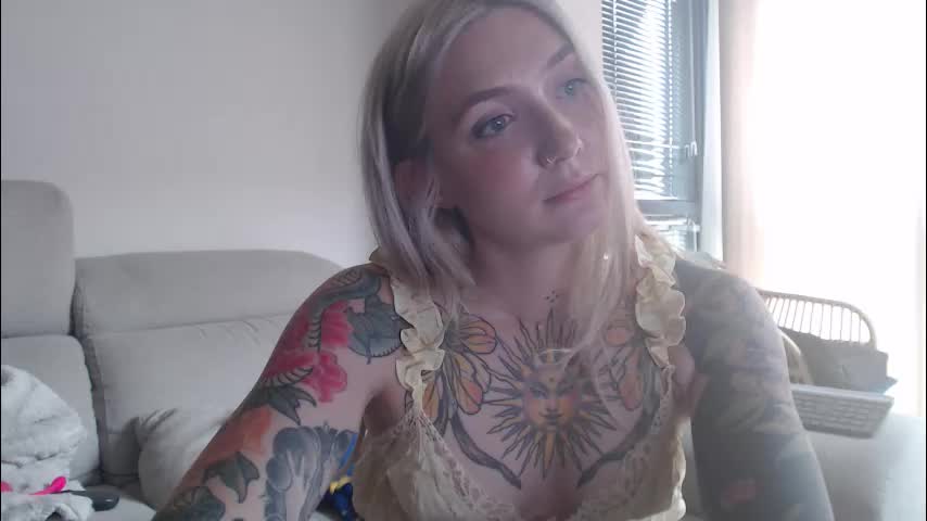 tattoobbgirl Live Sex December 11, 2025