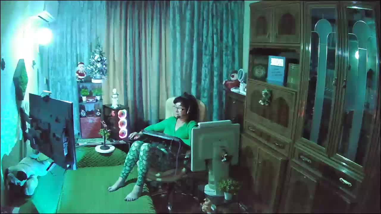 Infodar Live Sex December 10, 2025