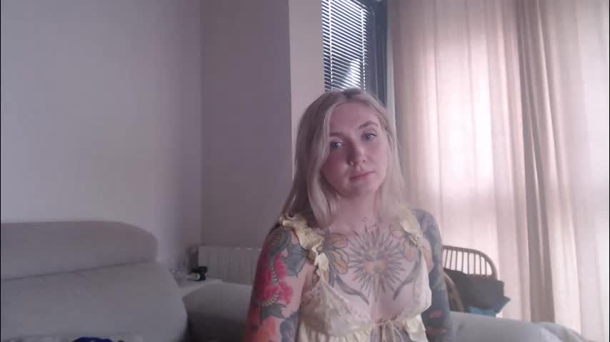 tattoobbgirl Live Sex December 11, 2025