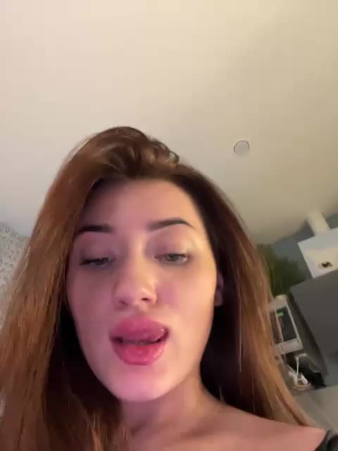 juicy-peachh Live Sex December 9, 2025