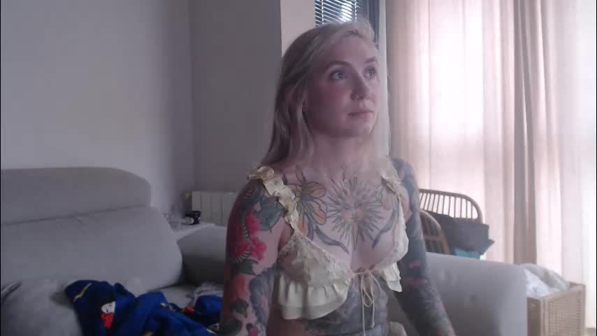 tattoobbgirl Live Sex December 11, 2025