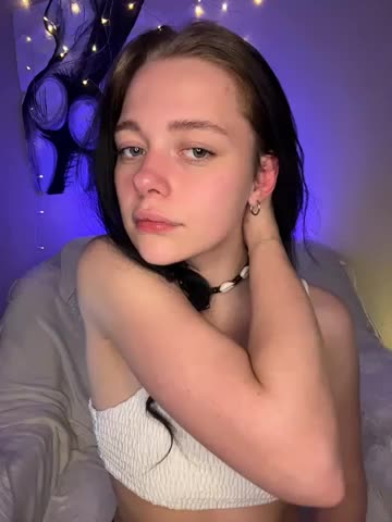 Emilia0_0_7 Live Sex December 10, 2025