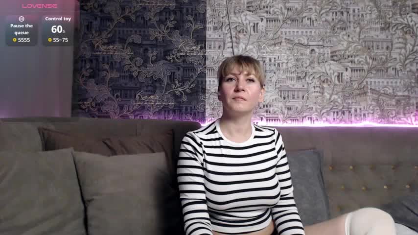 mandy_foxxx Live Sex December 11, 2025