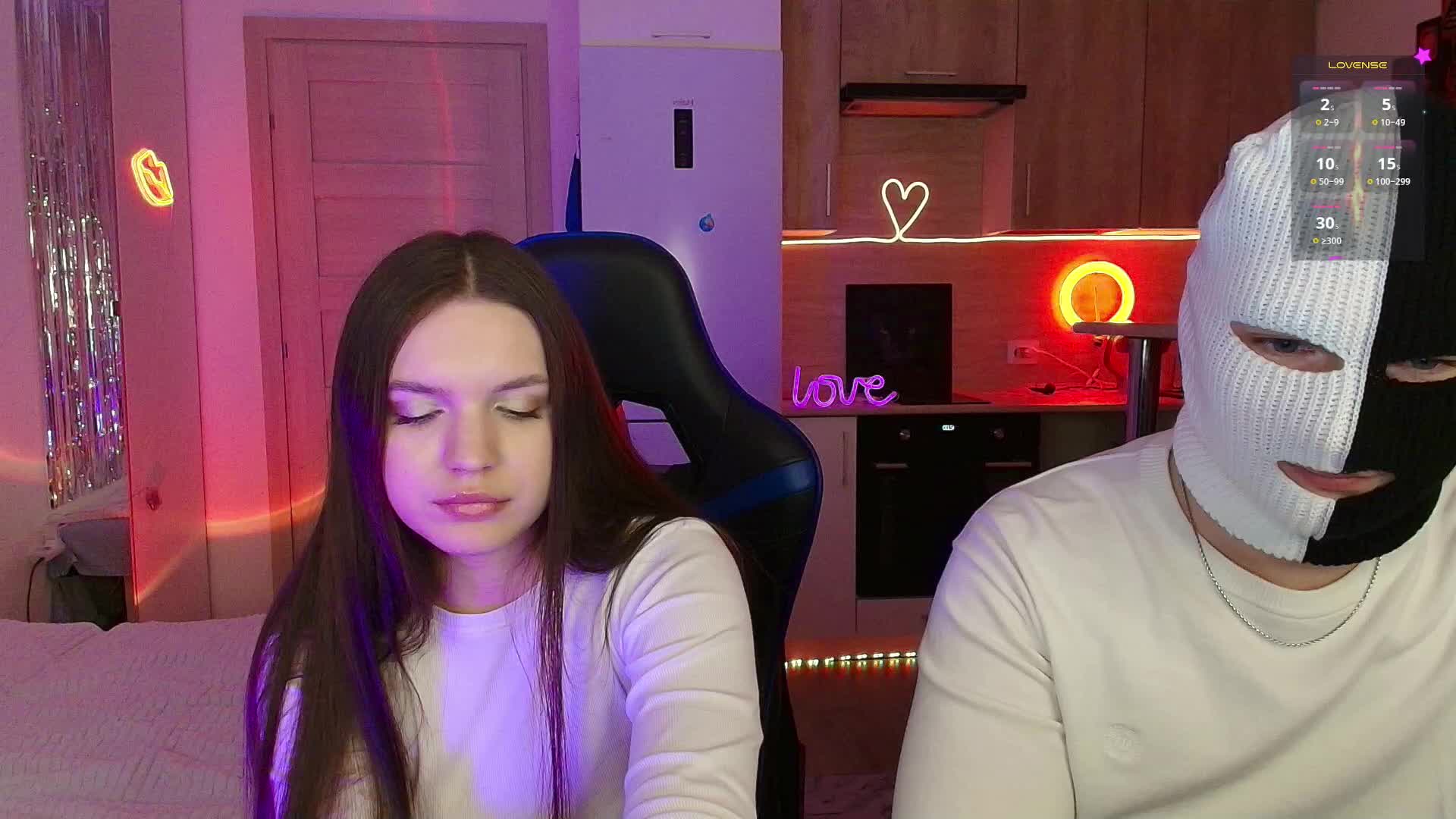 TwiceAsHotXXX Live Sex December 11, 2025