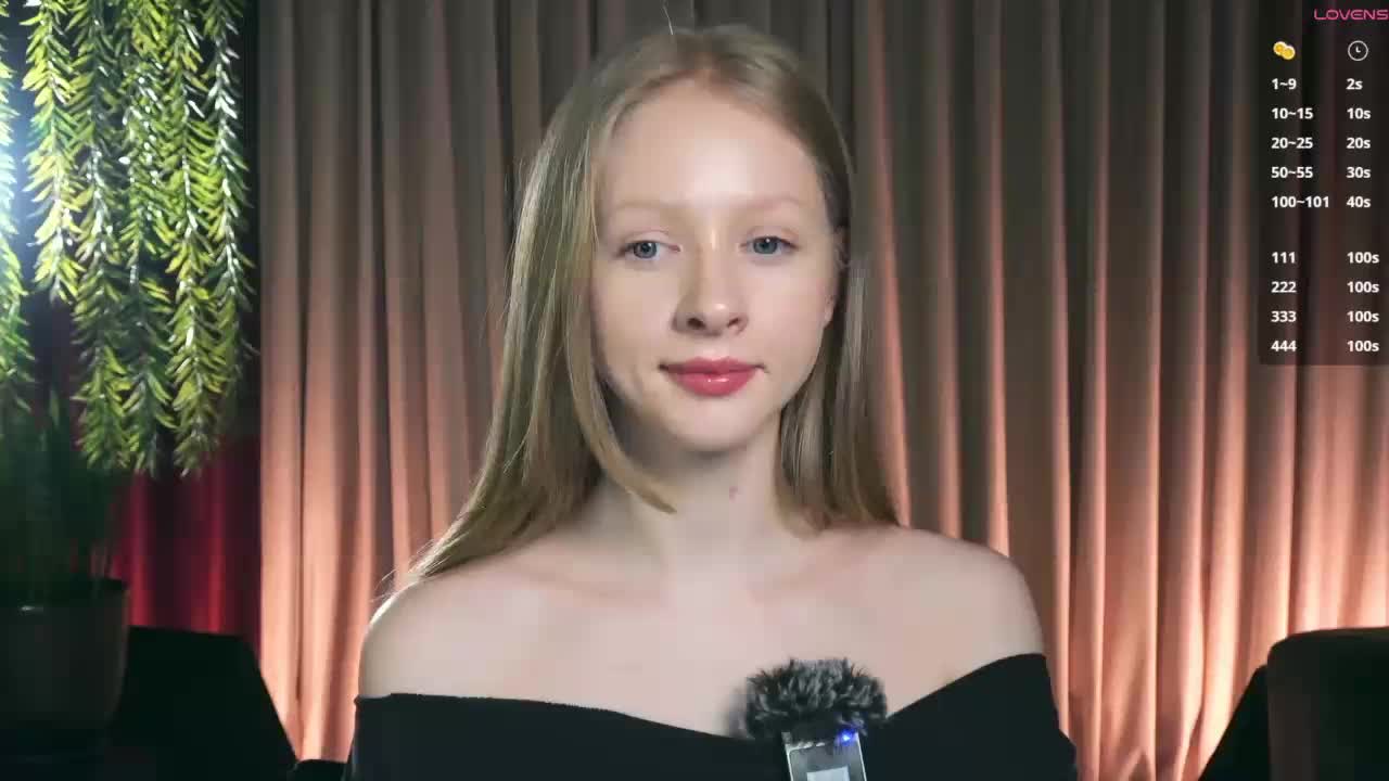 MiaVebes Live Sex December 10, 2025