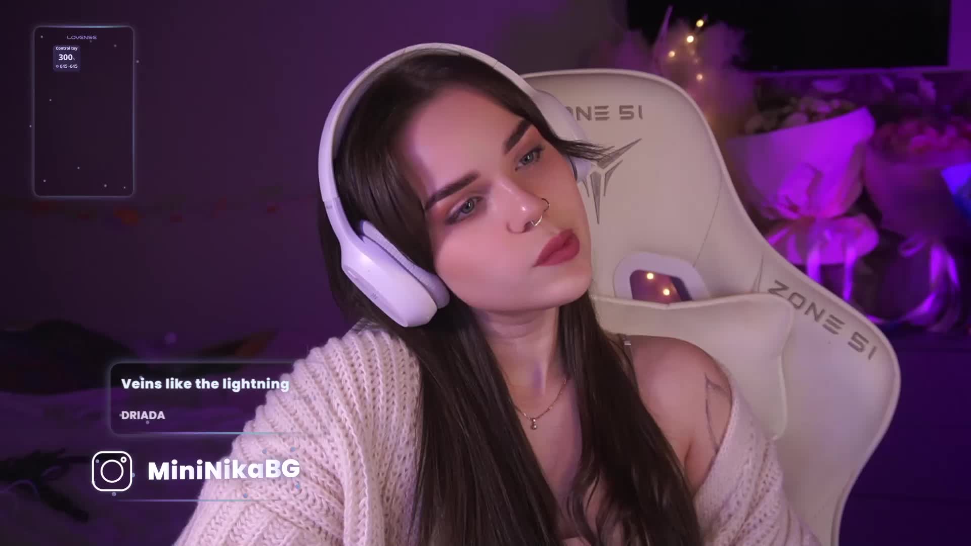 MiniNika Live Sex December 11, 2025