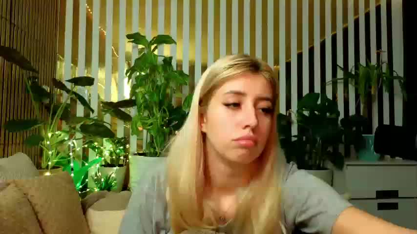 FlowwwerGirl Live Sex December 11, 2025