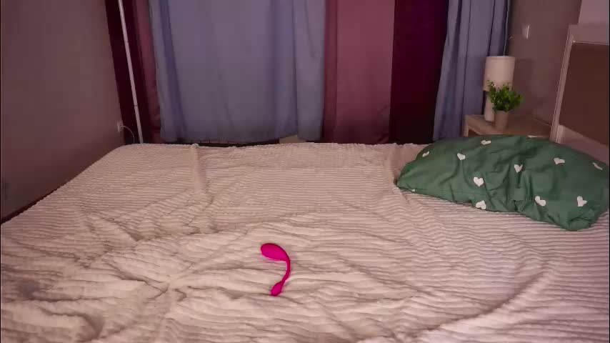 shelleybuss Live Sex December 12, 2025