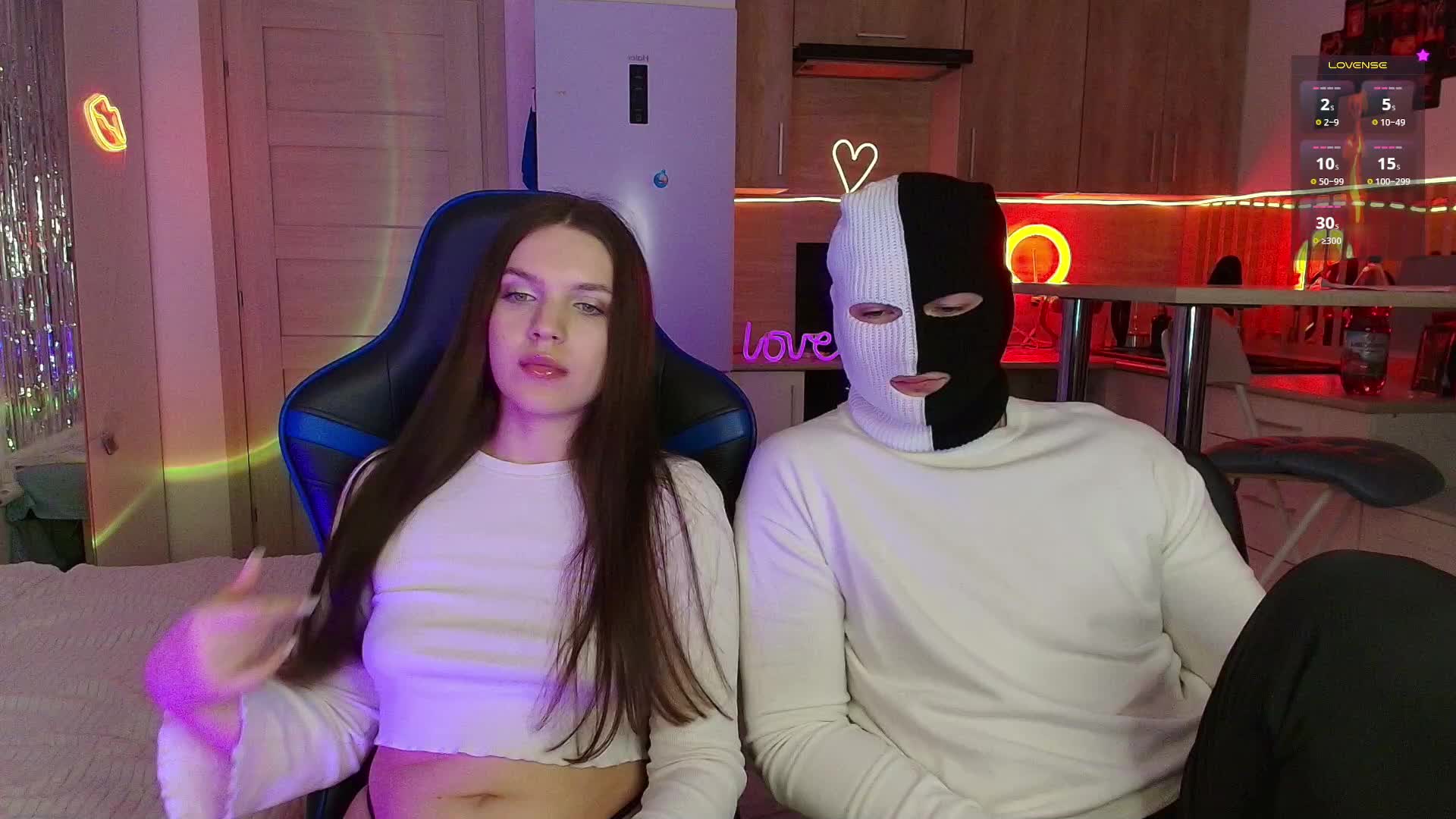 TwiceAsHotXXX Live Sex December 11, 2025