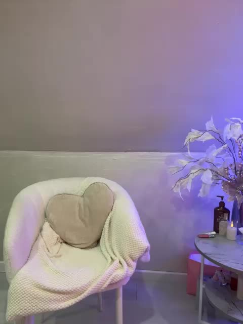 PauLiiine Live Sex December 12, 2025