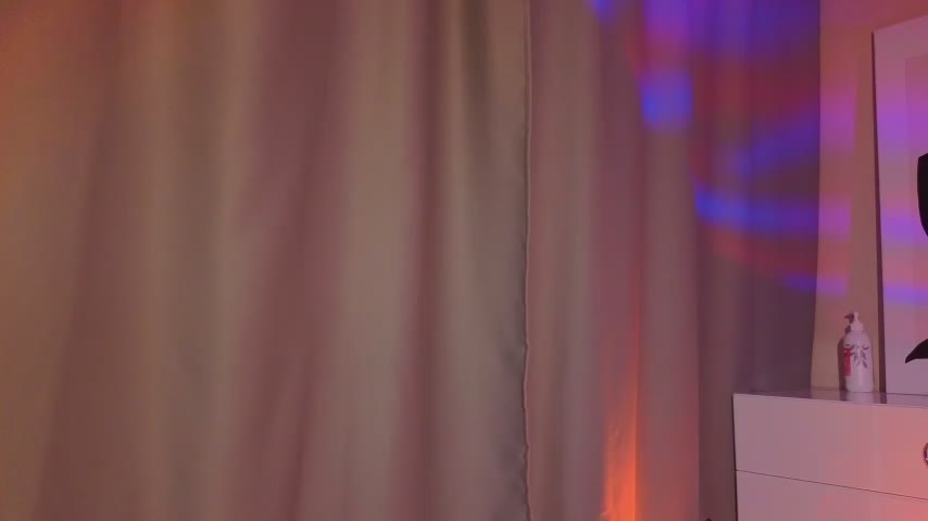 Mia_Luw Live Sex December 12, 2025